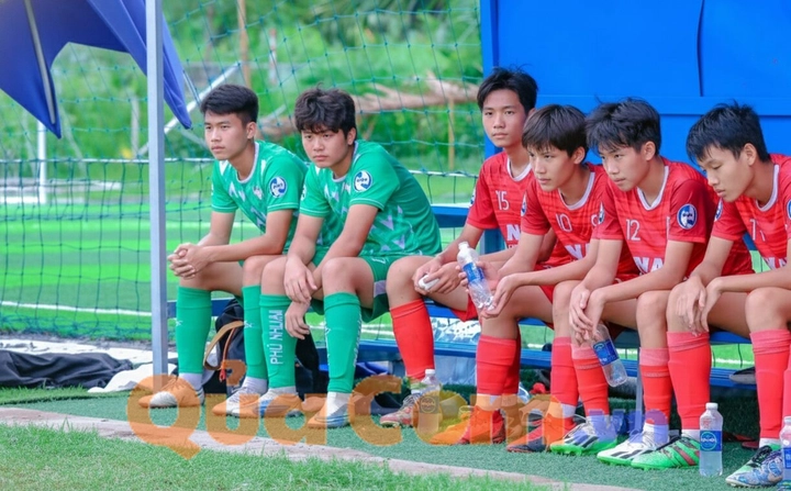 Kinh nghiệm l&agrave;m huấn luyện vi&ecirc;n b&oacute;ng đ&aacute; phong tr&agrave;o